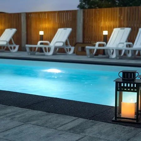 Pod Debami ,pokoje,nauka Jazdy Konnej Obok Leby * Sarbsk