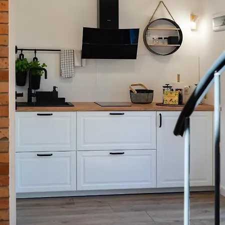 Pod Debami ,pokoje,nauka Jazdy Konnej Obok Leby Sarbsk