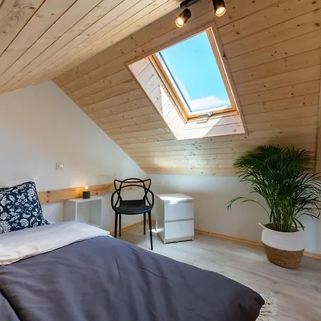 Pod Debami ,pokoje,nauka Jazdy Konnej Obok Leby * Sarbsk