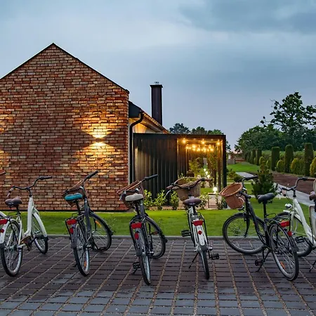 Pod Debami ,pokoje,nauka Jazdy Konnej Obok Leby Ferienhaus Sarbsk