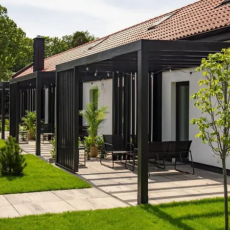 Pod Debami ,pokoje,nauka Jazdy Konnej Obok Leby Holiday home