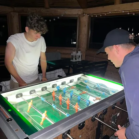 Pod Debami ,pokoje,nauka Jazdy Konnej Obok Leby