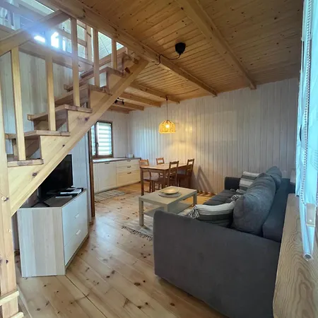 Pod Debami ,pokoje,nauka Jazdy Konnej Obok Leby