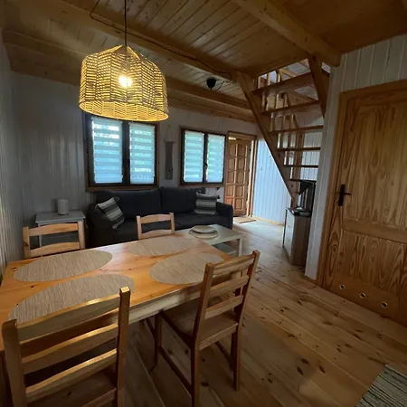 Pod Debami ,pokoje,nauka Jazdy Konnej Obok Leby