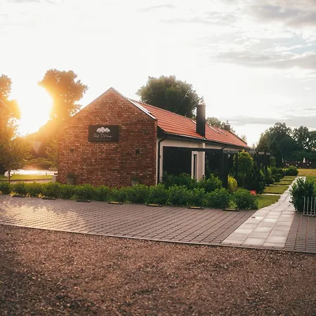 Pod Debami ,pokoje,nauka Jazdy Konnej Obok Leby Holiday home *