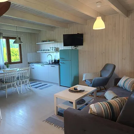 Pod Debami ,pokoje,nauka Jazdy Konnej Obok Leby Holiday home