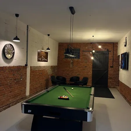 Pod Debami ,pokoje,nauka Jazdy Konnej Obok Leby *