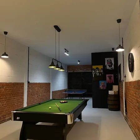 Holiday home Pod Debami ,pokoje,nauka Jazdy Konnej Obok Leby *