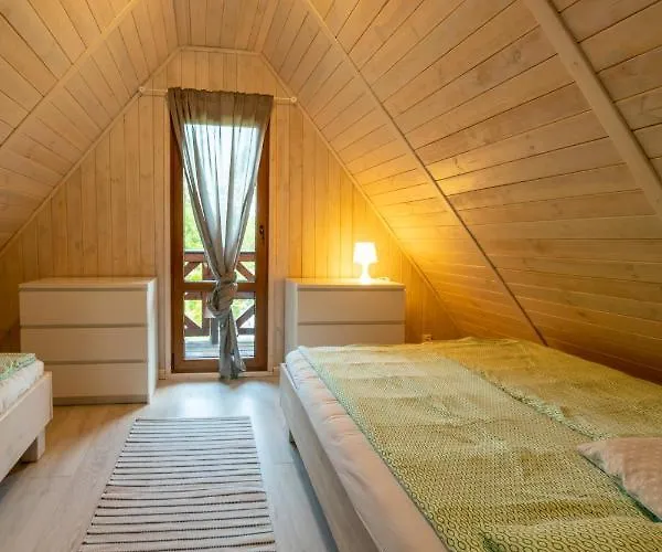 Pod Debami ,pokoje,nauka Jazdy Konnej Obok Leby * Sarbsk