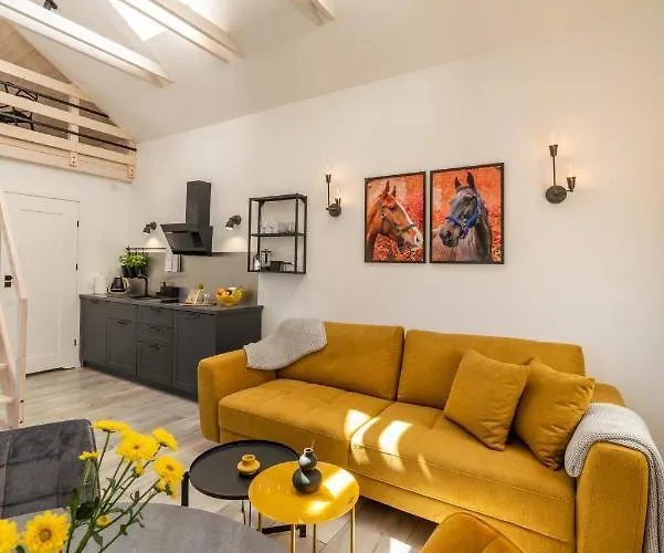 Pod Debami ,pokoje,nauka Jazdy Konnej Obok Leby Sarbsk