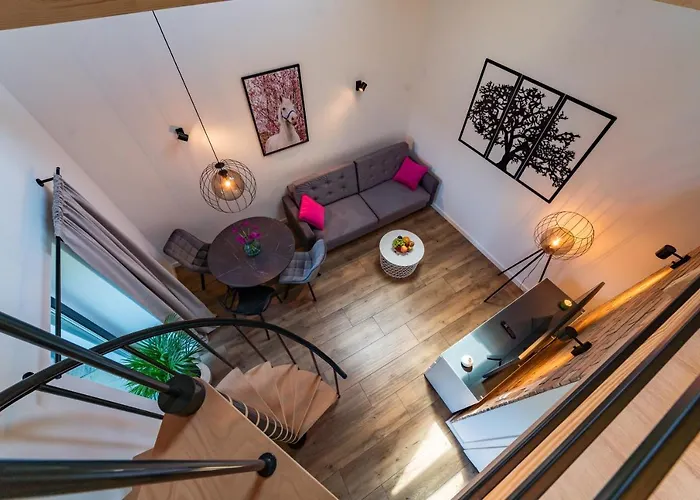 Pod Debami ,pokoje,nauka Jazdy Konnej Obok Leby Sarbsk