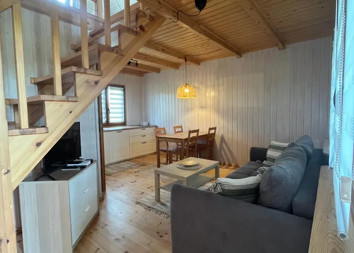 Pod Debami ,pokoje,nauka Jazdy Konnej Obok Leby