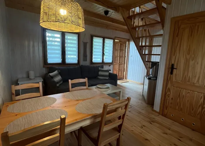 Pod Debami ,pokoje,nauka Jazdy Konnej Obok Leby