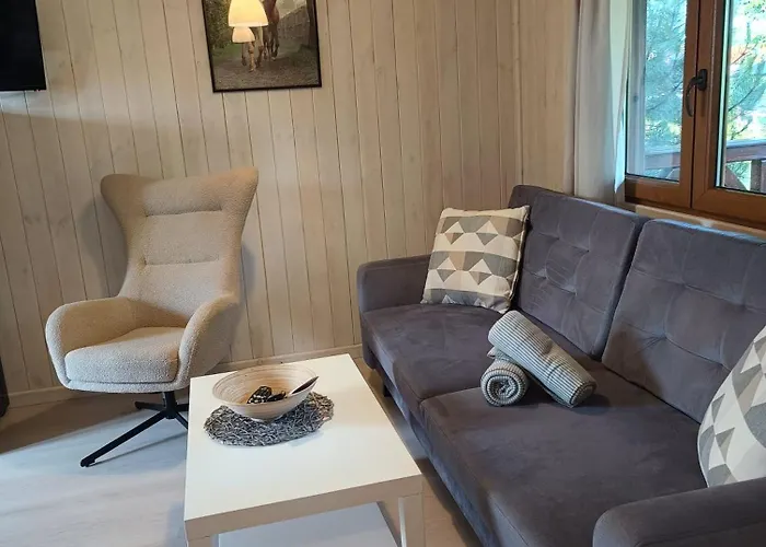 Pod Debami ,pokoje,nauka Jazdy Konnej Obok Leby Sarbsk